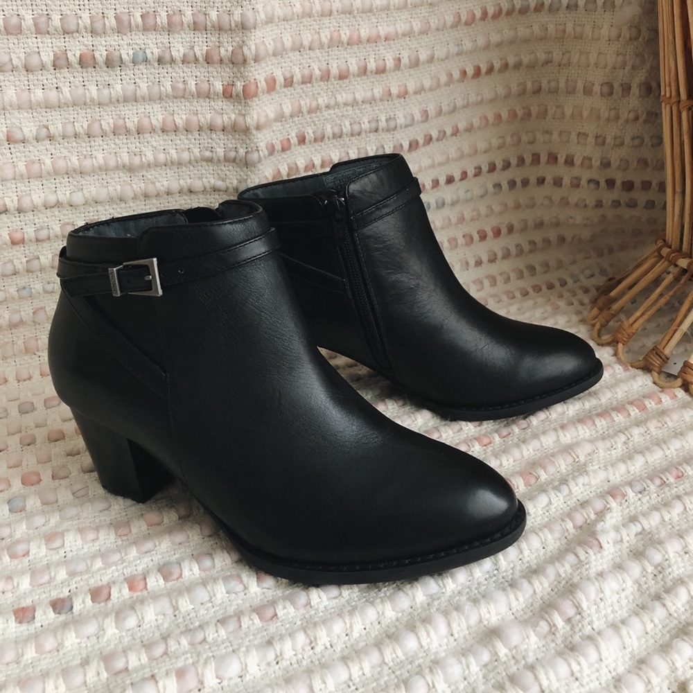 VIONIC Upton Ankle Bootie with Orthaheel
